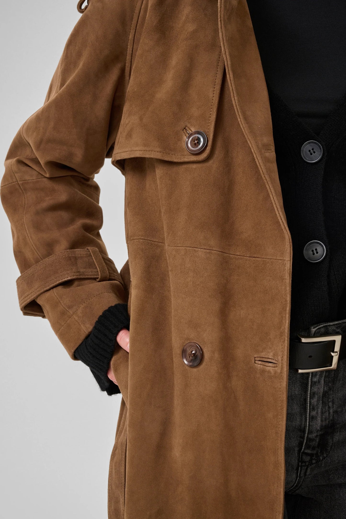 MY ESSENTIAL WARDROBE - Trenchcoat - Ruskind Cognac - Tara - Stilkompagniet.dk