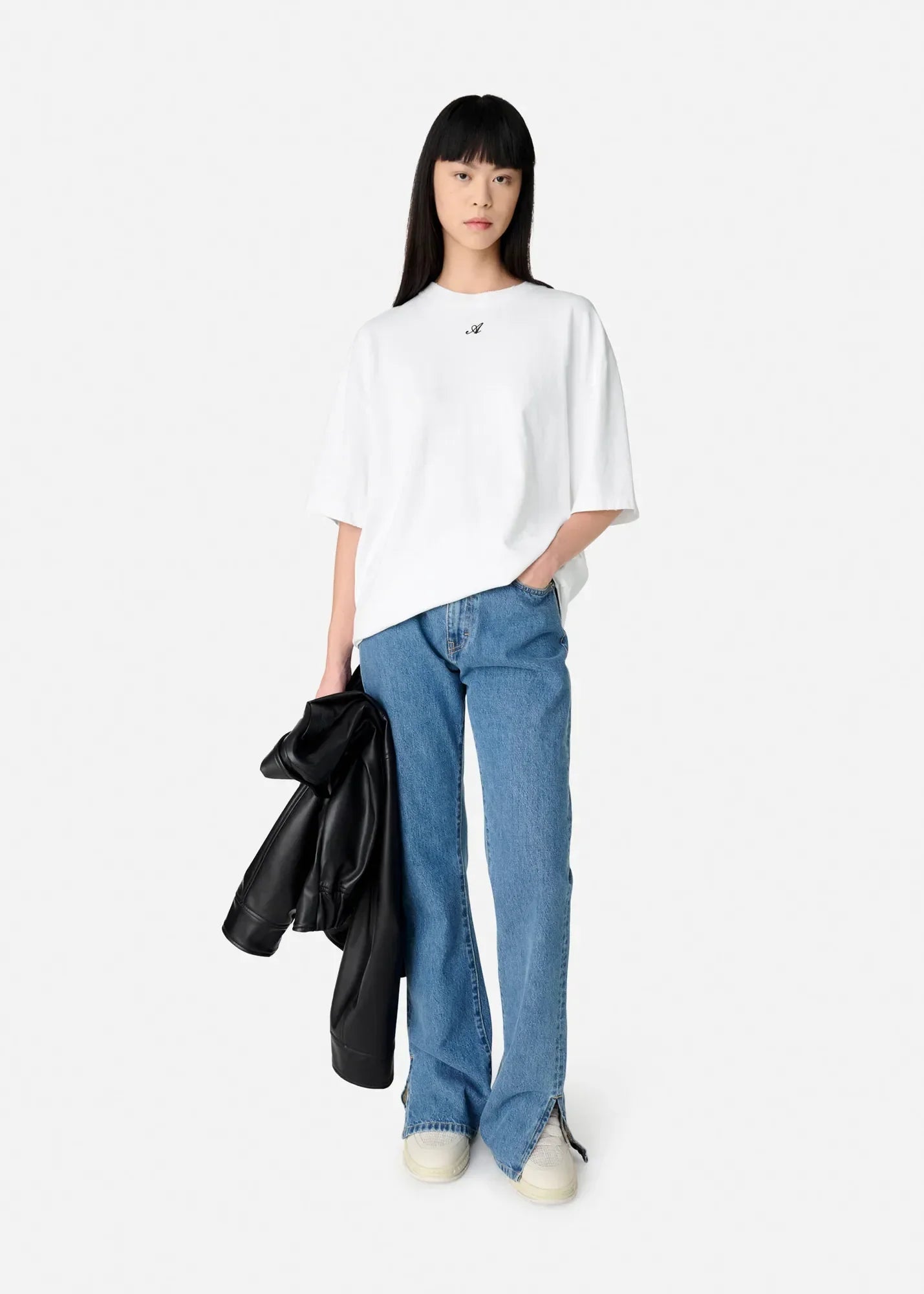 Axel Arigato - T-shirt - White - Cosmo washed - Stilkompagniet.dk