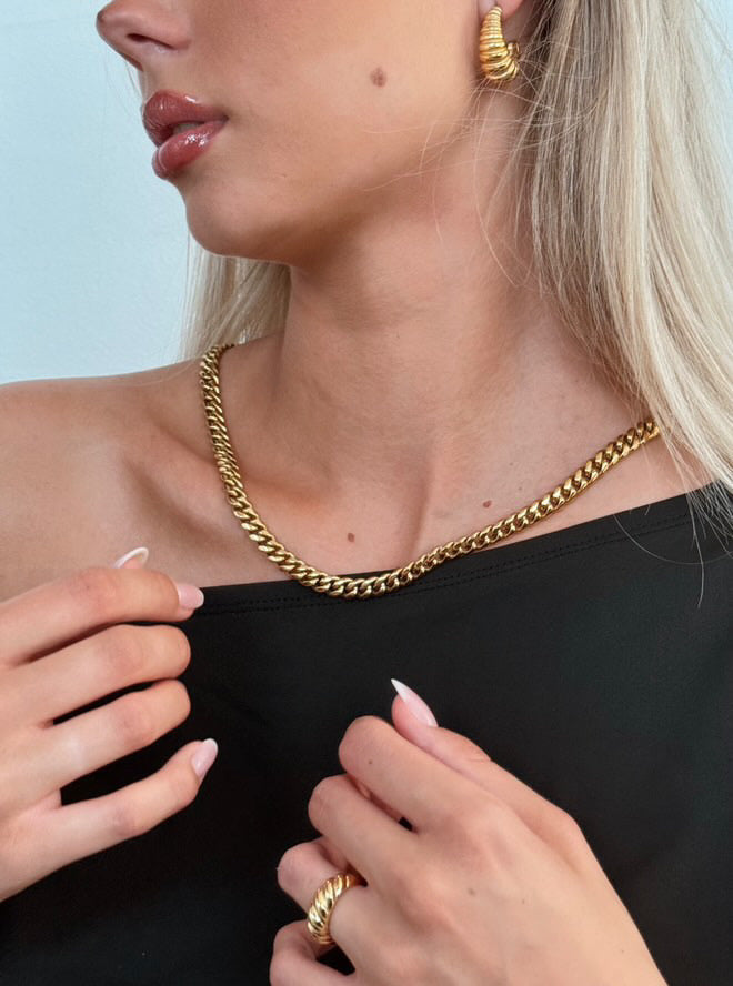 Nine - Curly Earrings