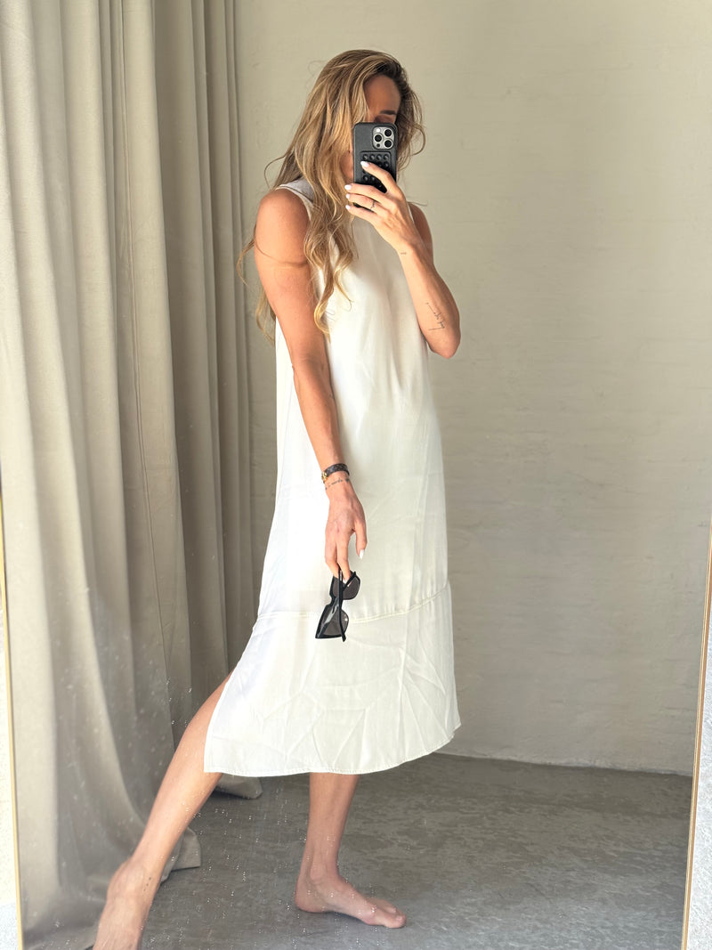 The Collection - Kjole - White - Viola