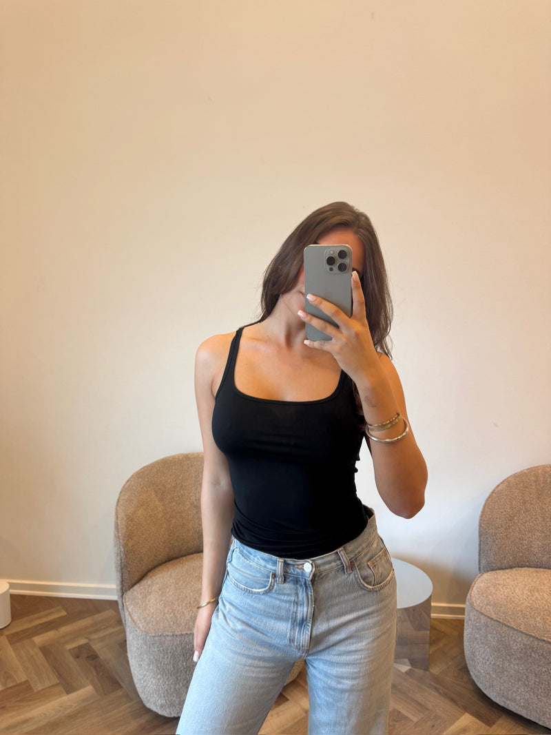 The Collection - Top - Black - Sia