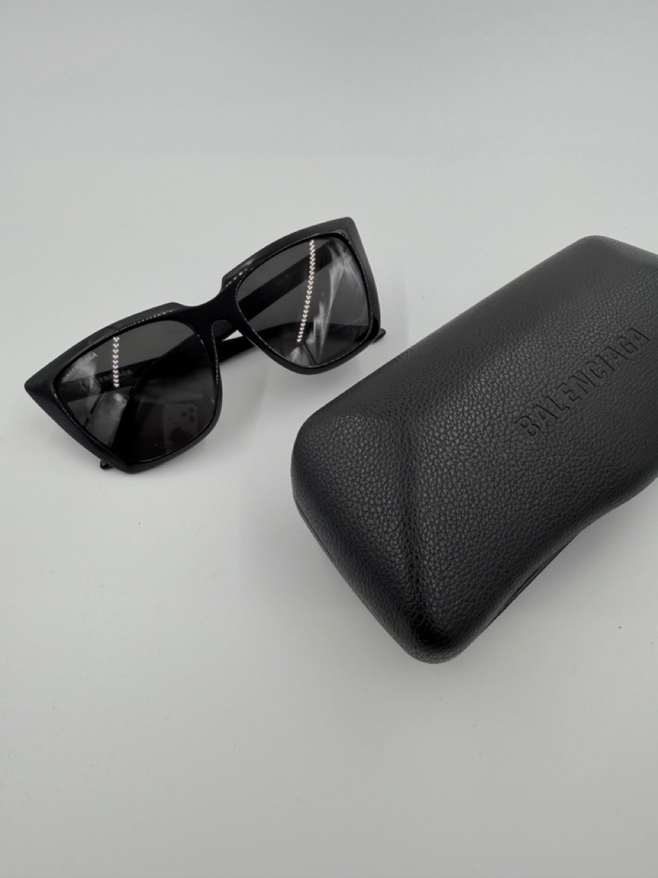 Preloved Balenciaga Everyday Cat-Eye – solbriller – sorte oversized cat-eye solbriller – secondhand