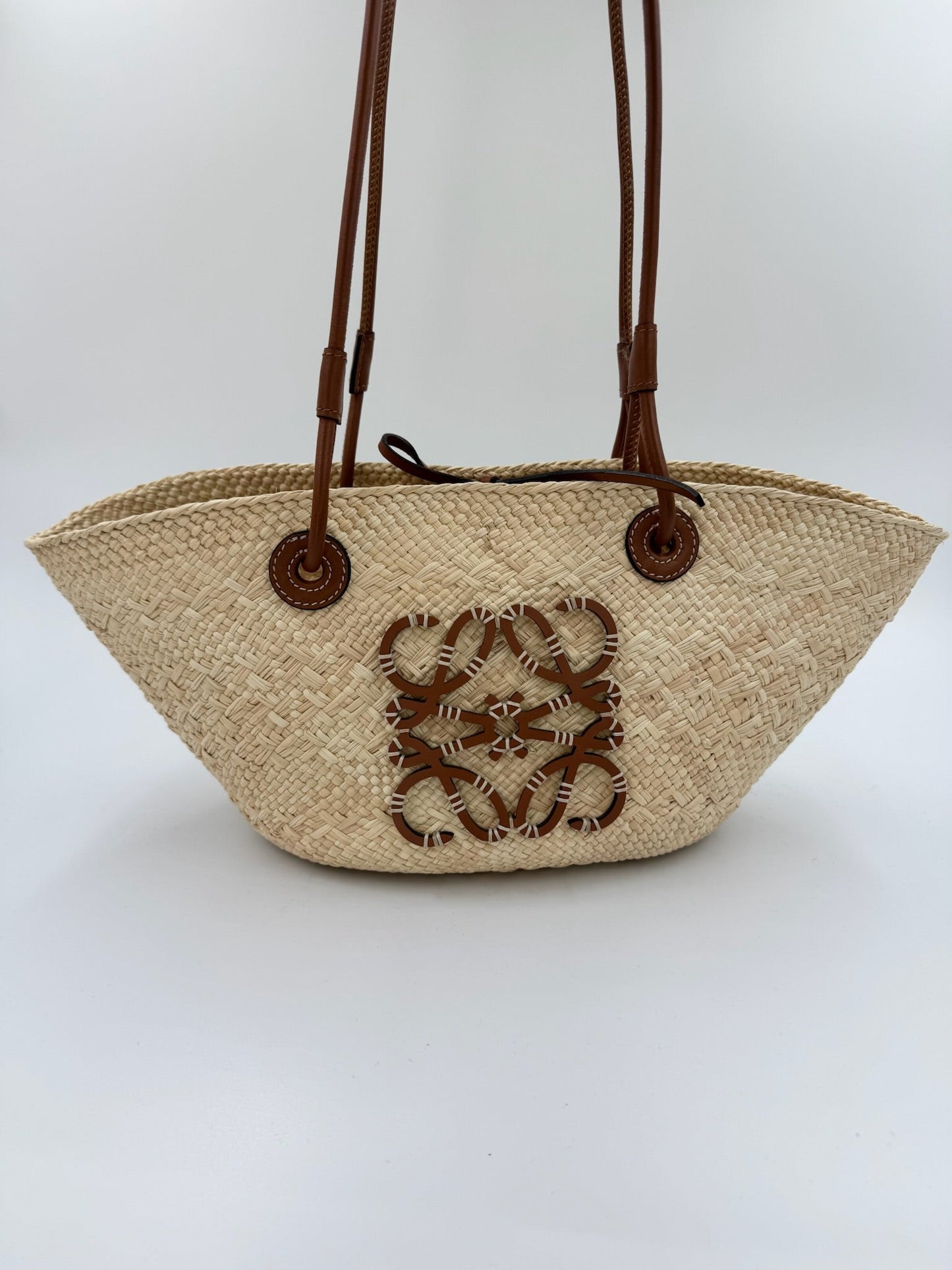 Loewe - Taske - Anagram basket - Secondhand (3-5 dages levering)