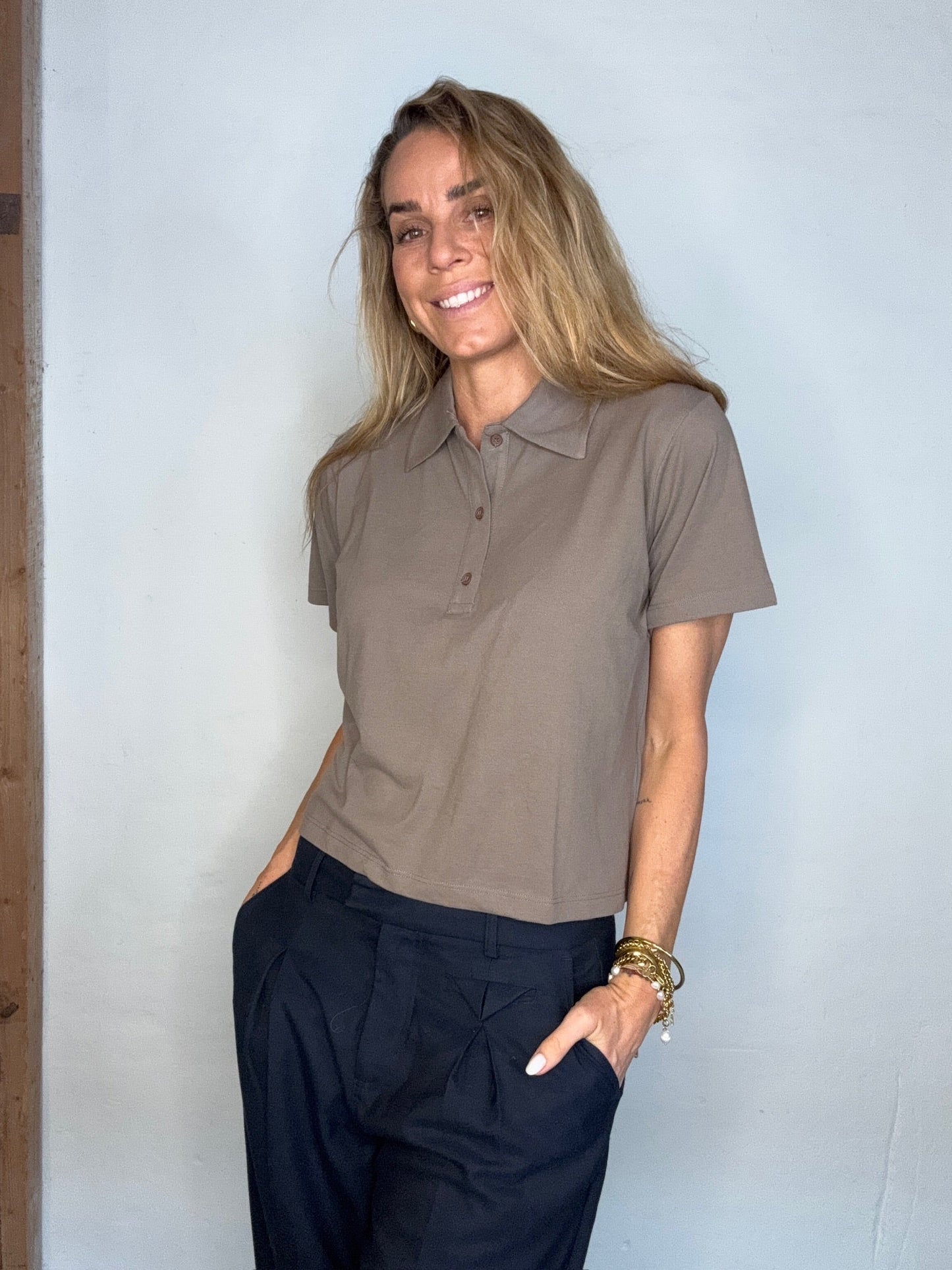 My Essential wardrobe - Polo t-shirt - Brun - Abby