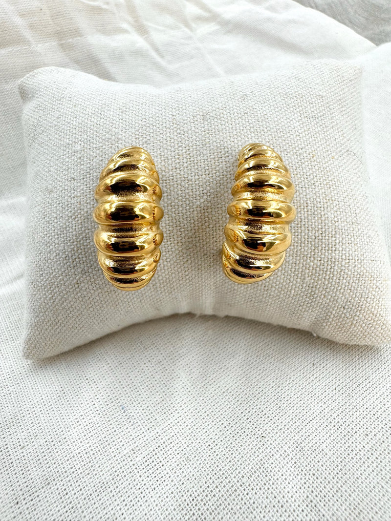 Nine - Curly Earrings