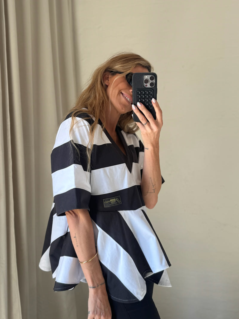 Ganni - T-shirt - Black/White striped - Heavy cotton peplum