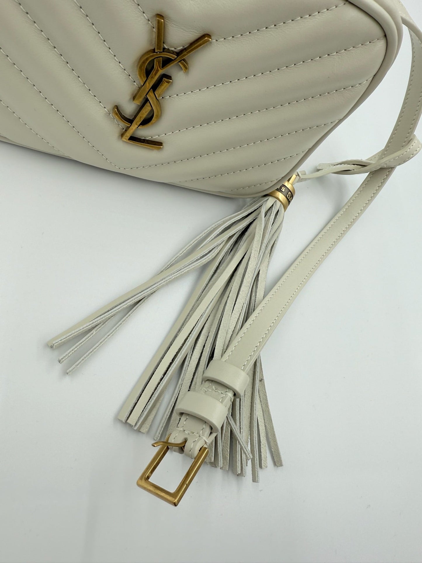 Yves Saint Laurent - Lou crossbody bag - White - Secondhand