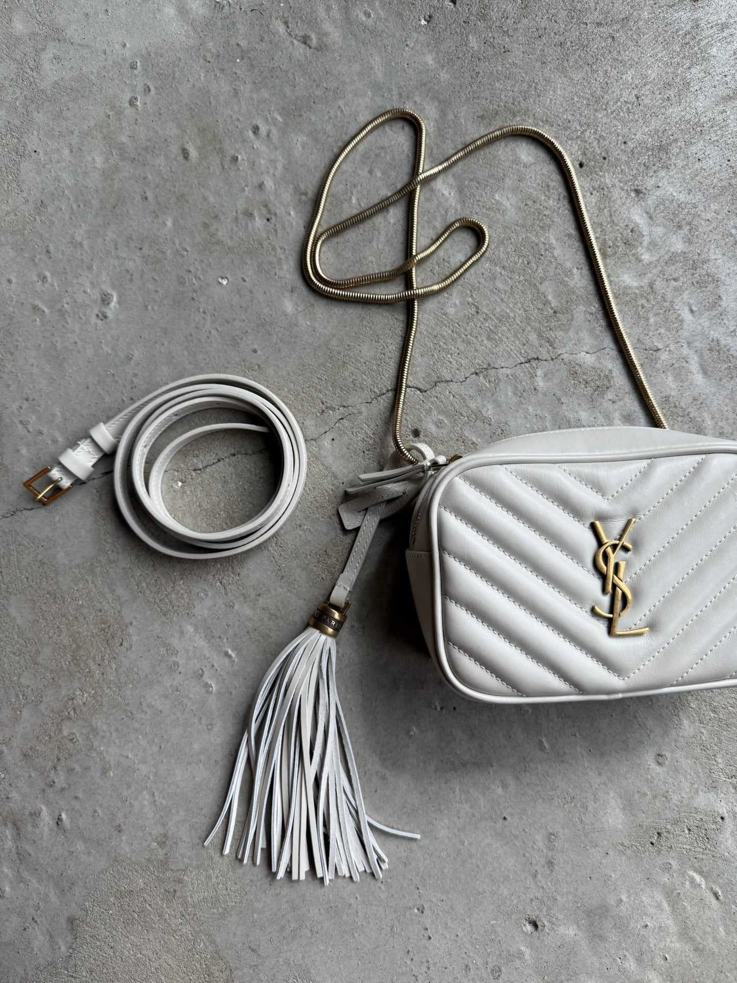 Yves Saint Laurent - Lou crossbody bag - White - Secondhand - Stilkompagniet.dk