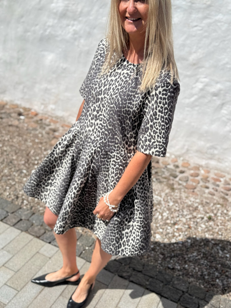 GANNI - Kjole - Leopard - Tweed mini
