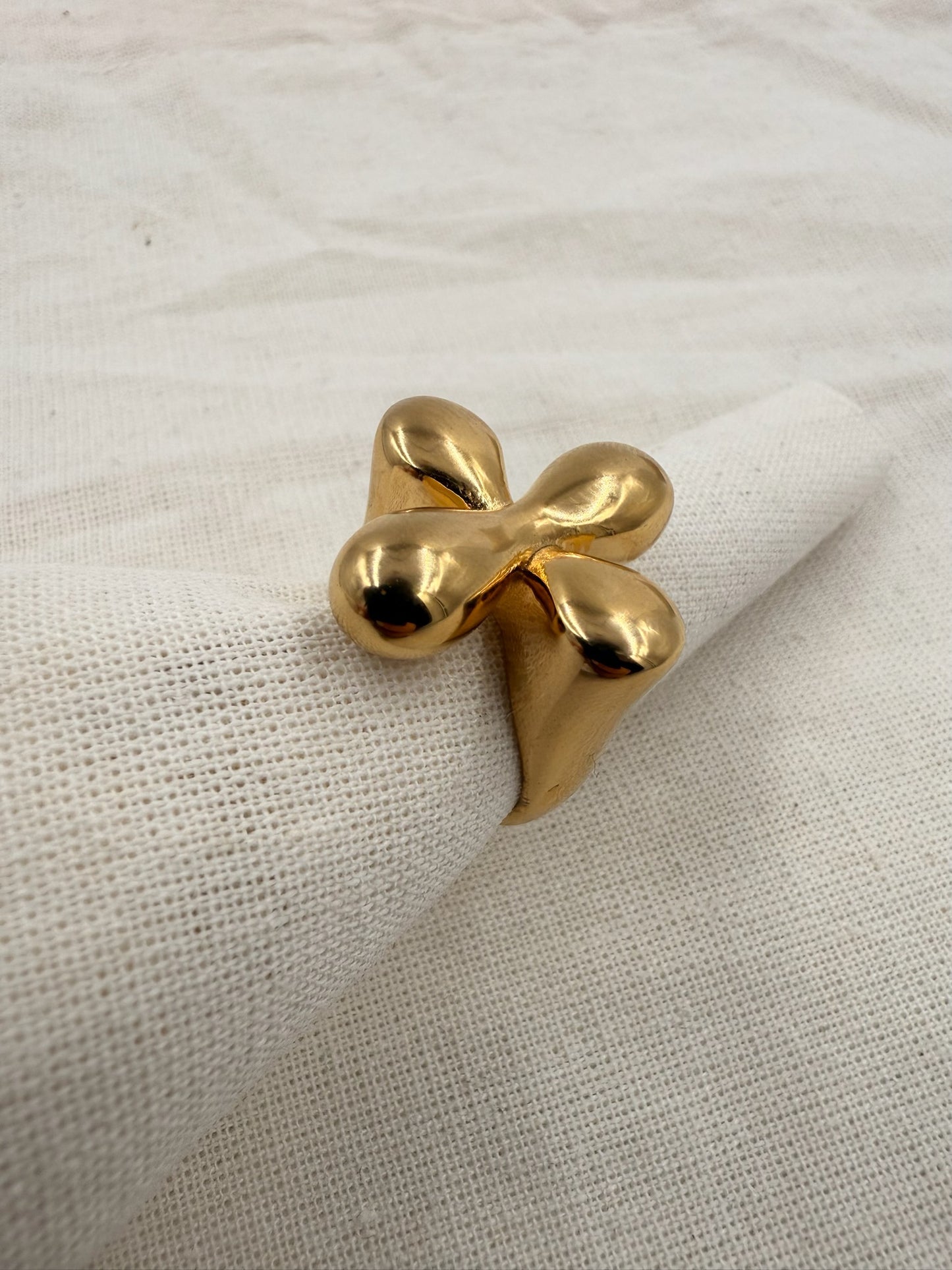 Nine - Flower Crosses Ring