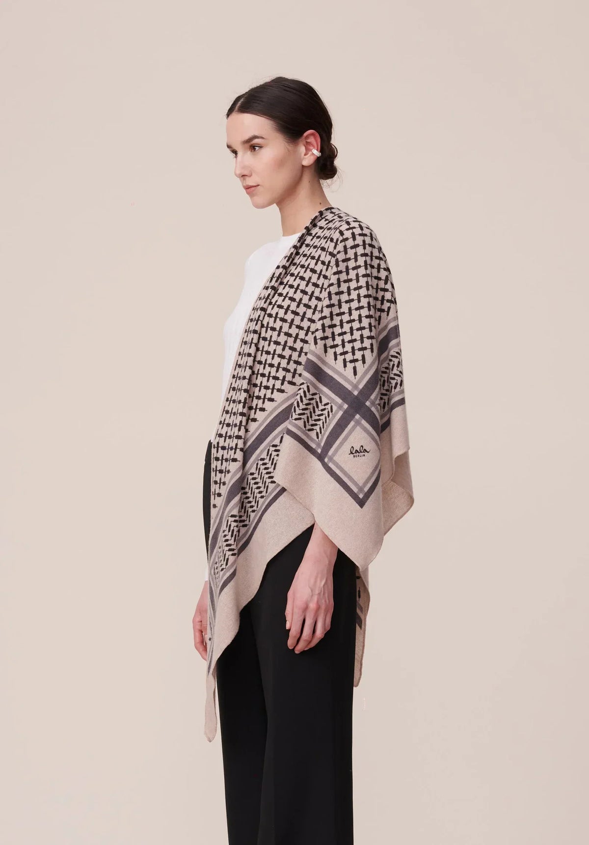 Lala Berlin - Cashmere tørklæde - Dune beige - Trinity Classic M