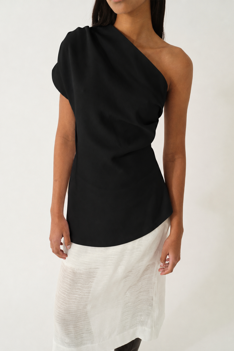 The Garment - Asymmetrisk T-shirt - Black - Glam, billede 2