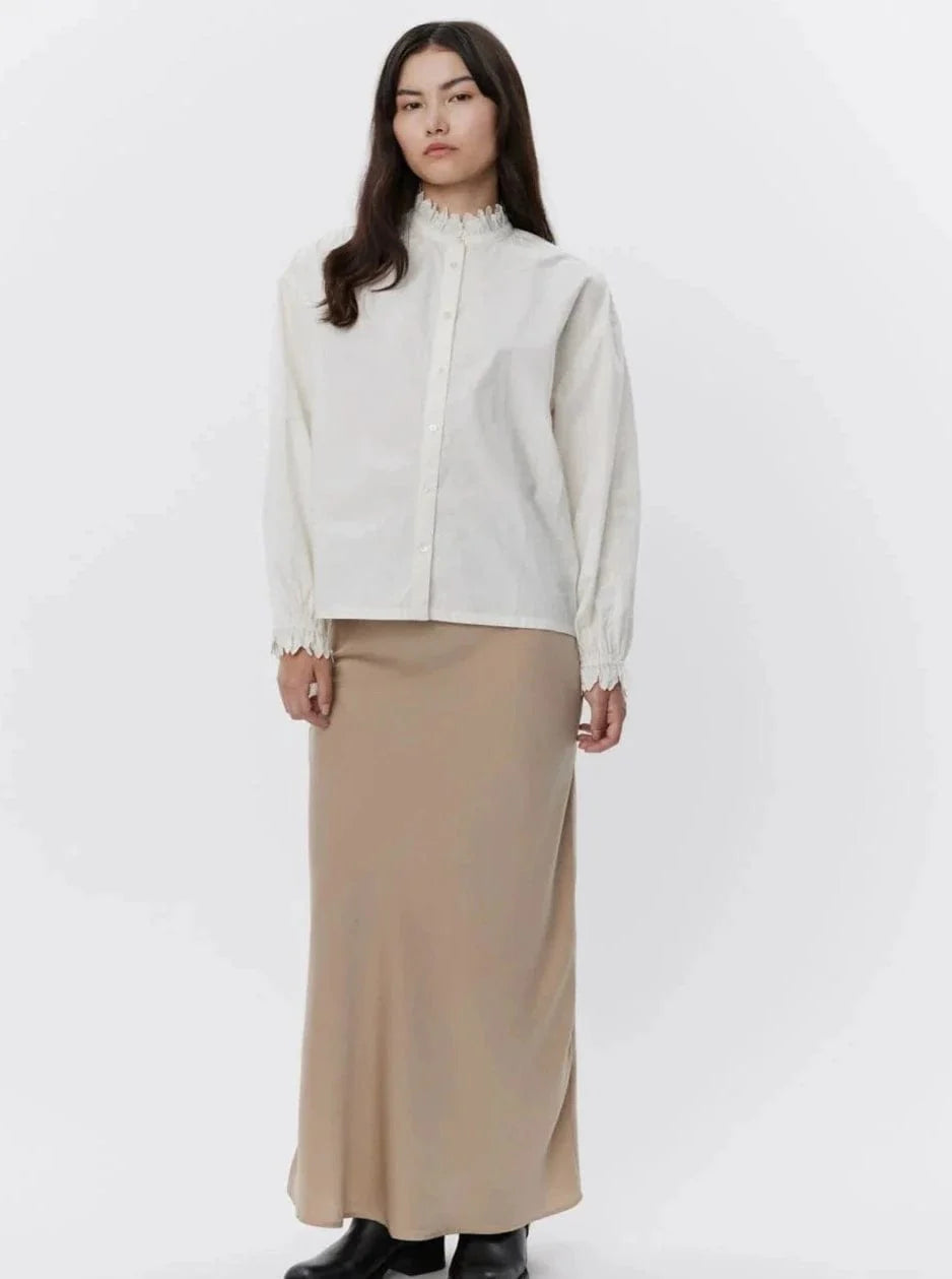 Satin nederdel - Sand - S2452102 - Sofie Schnoor