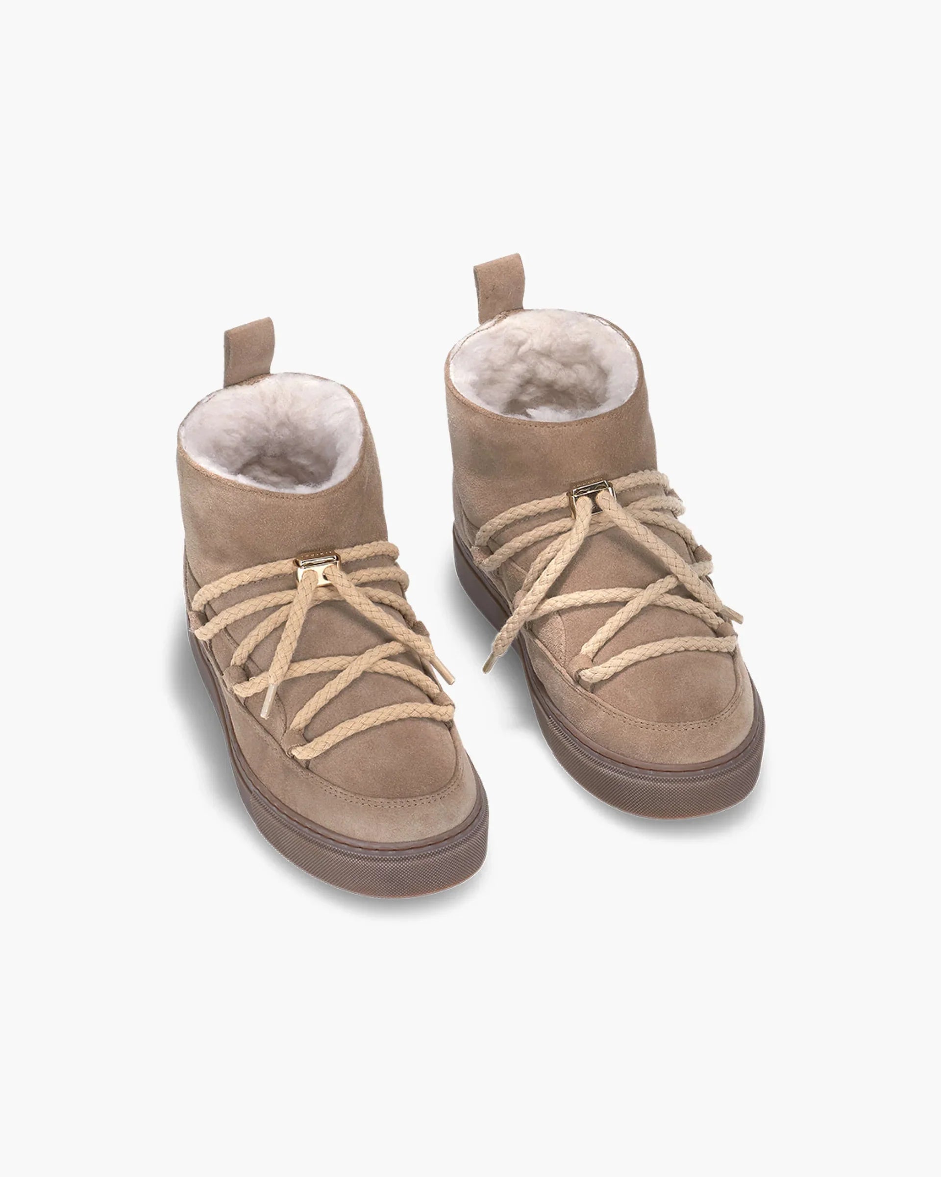 CLASSIC LOW vinterstøvler i Beige fra INUIKII begge forfra