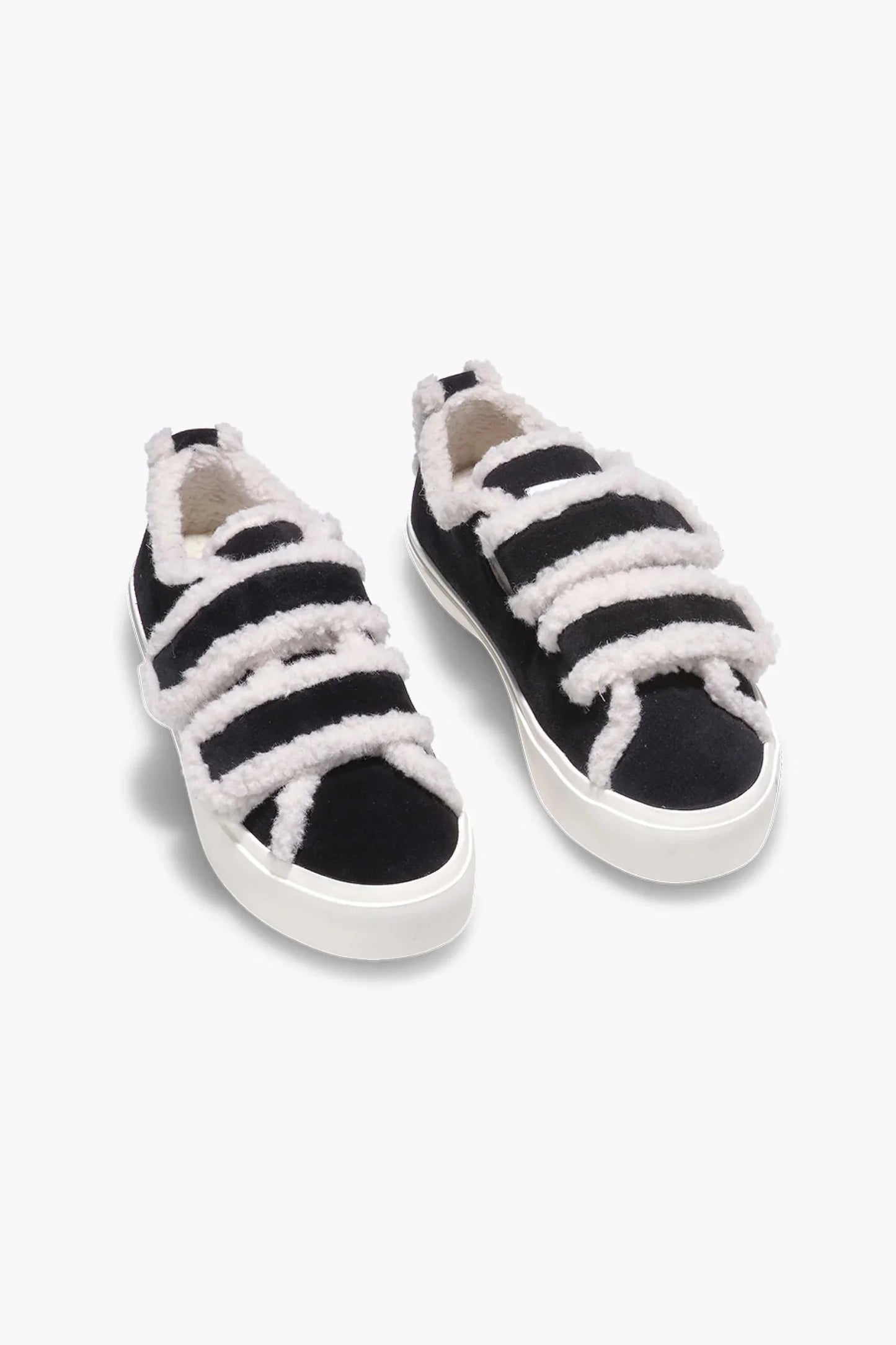 Shearling Low Velcro i sort fra Inuikii forfra