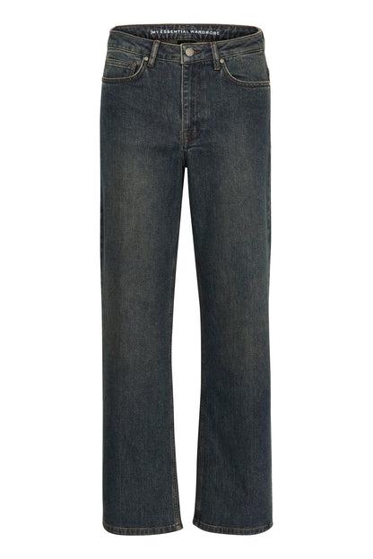 Klassiske jeans i beskidt blå vask med fem lommer, knap- og lynlåslukning, mærkat bagpå.