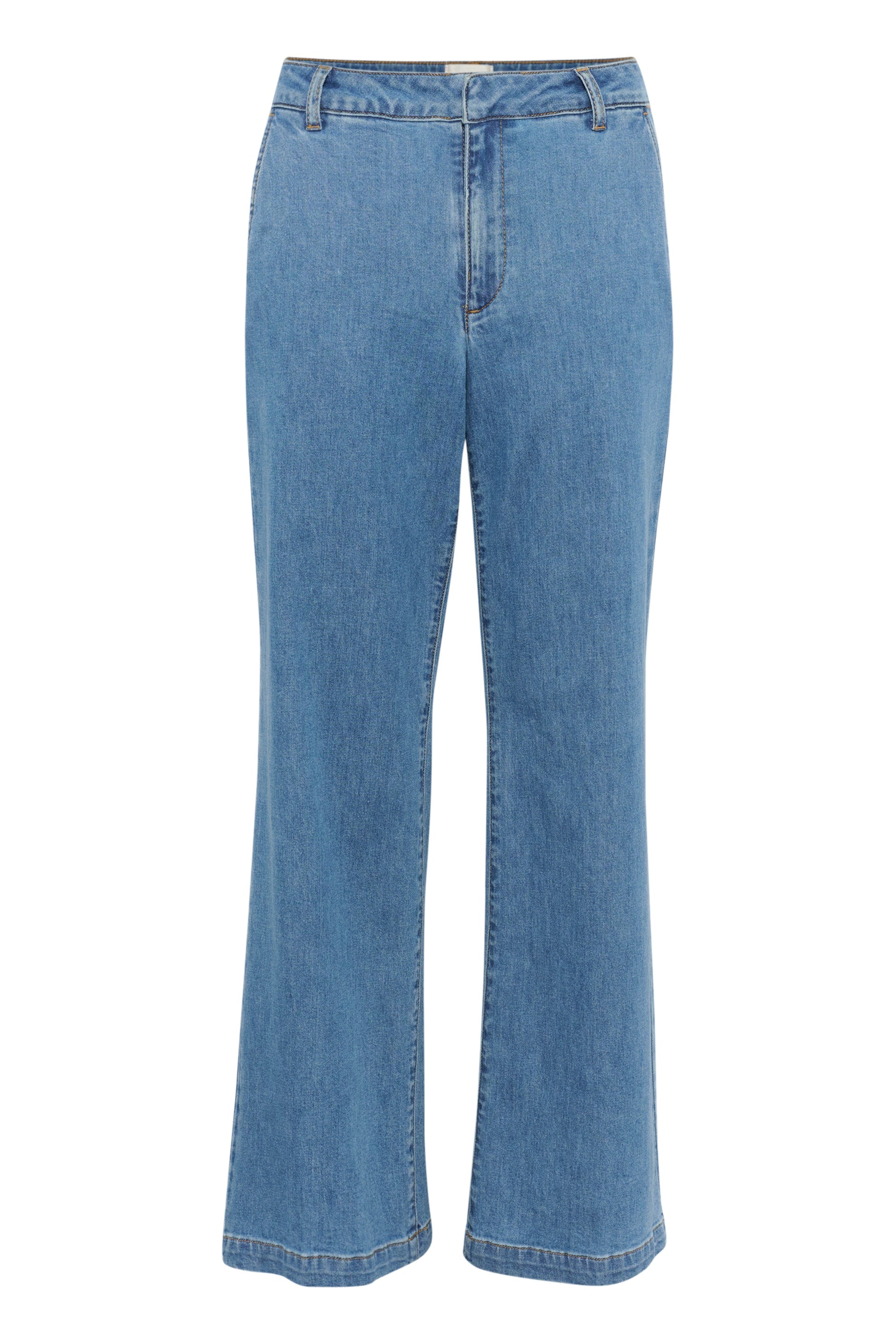 Blå jeans med lige ben, bæltestropper og to baglommer.