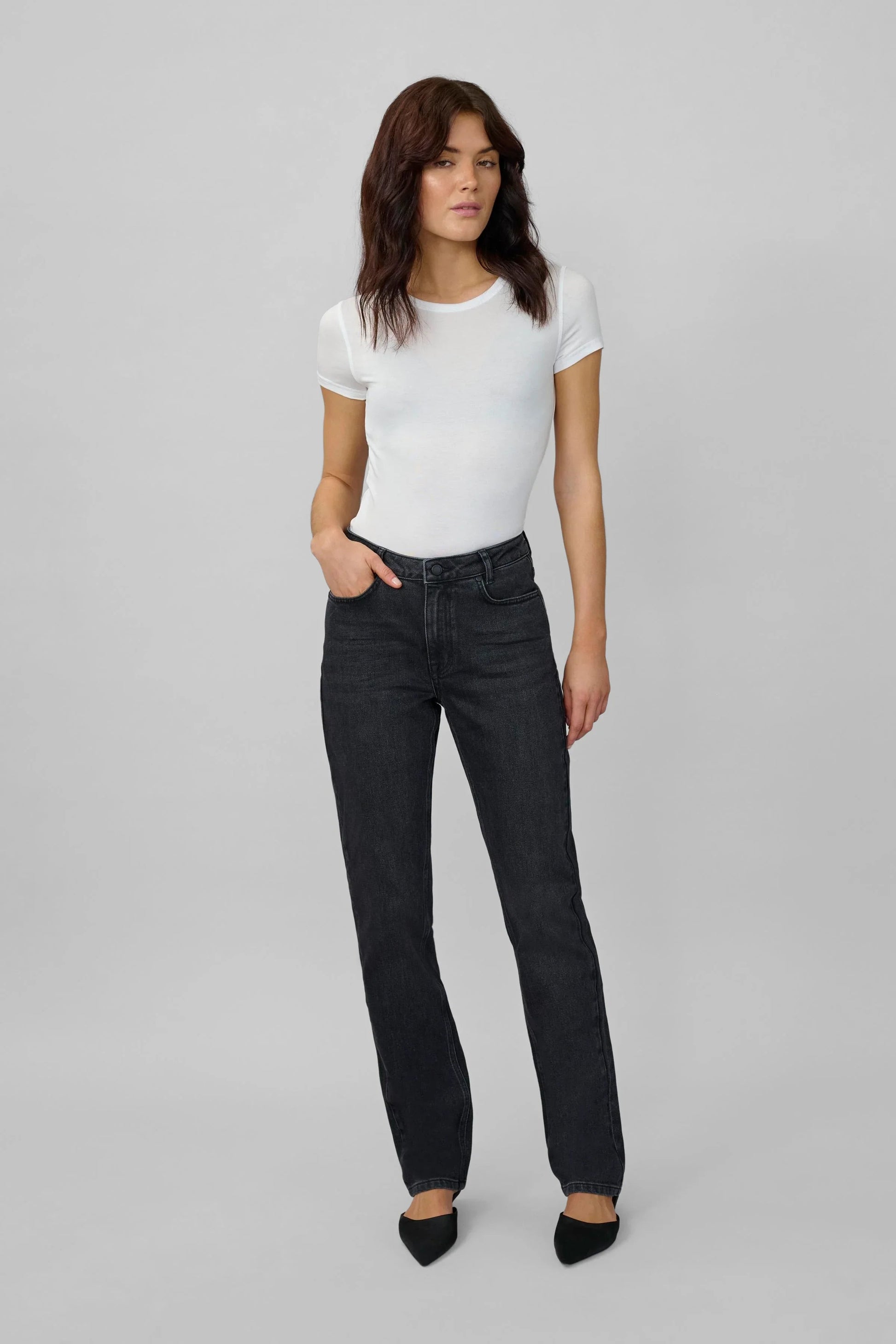 My Essential Wardrobe - Jeans - Black Retro Wash - 07 The Isa 139 - Stilkompagniet.dk