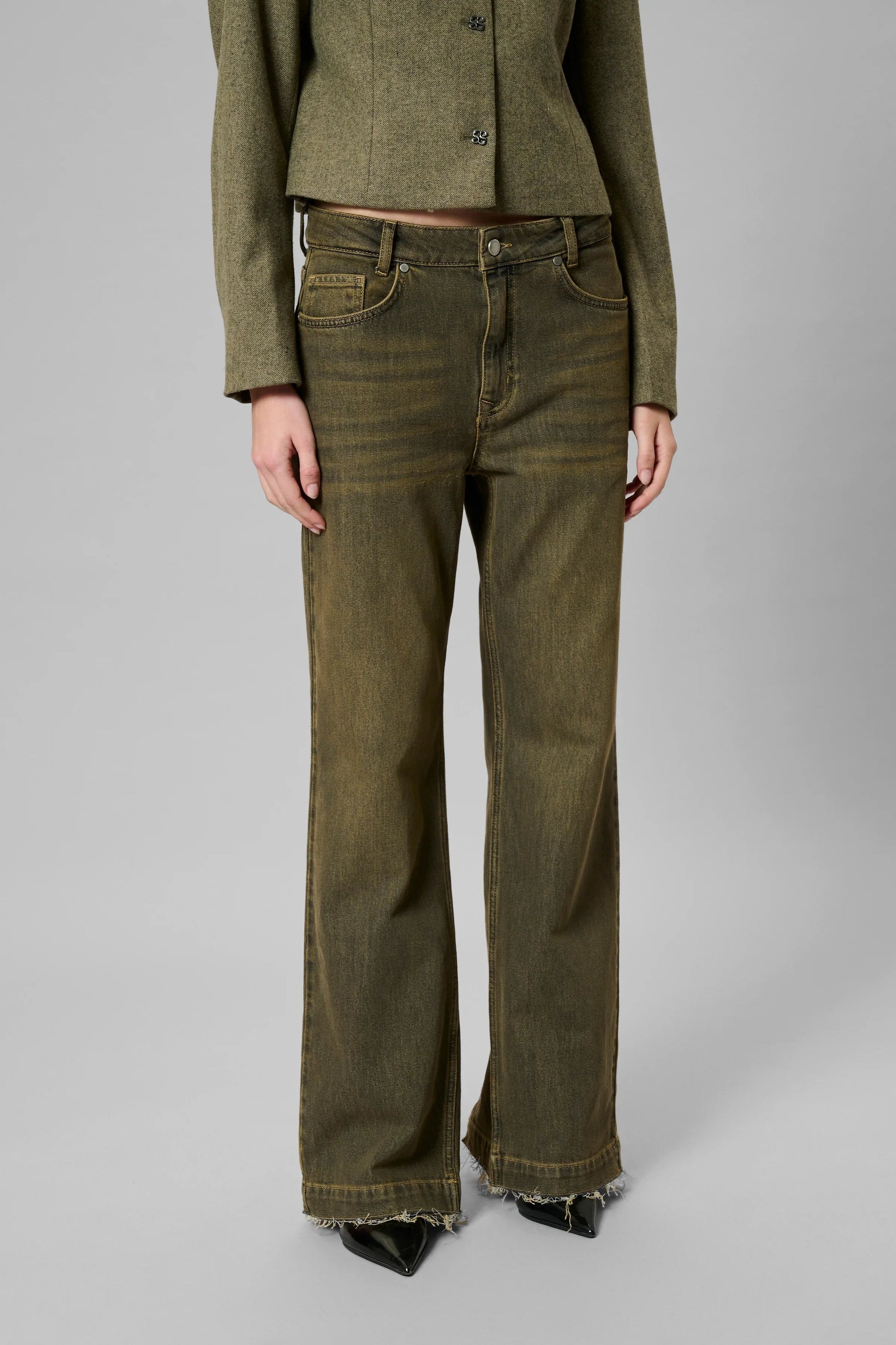 My Essential Wardrobe - Jeans - Amber Retro Wash Brown - Saba 139 High Straight Slit - Stilkompagniet.dk
