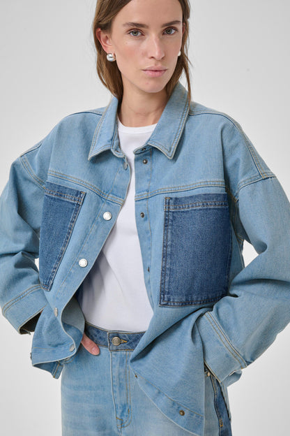 My Essential Wardrobe - Denimskjorte - Light Blue - Mazie Boxy Mix