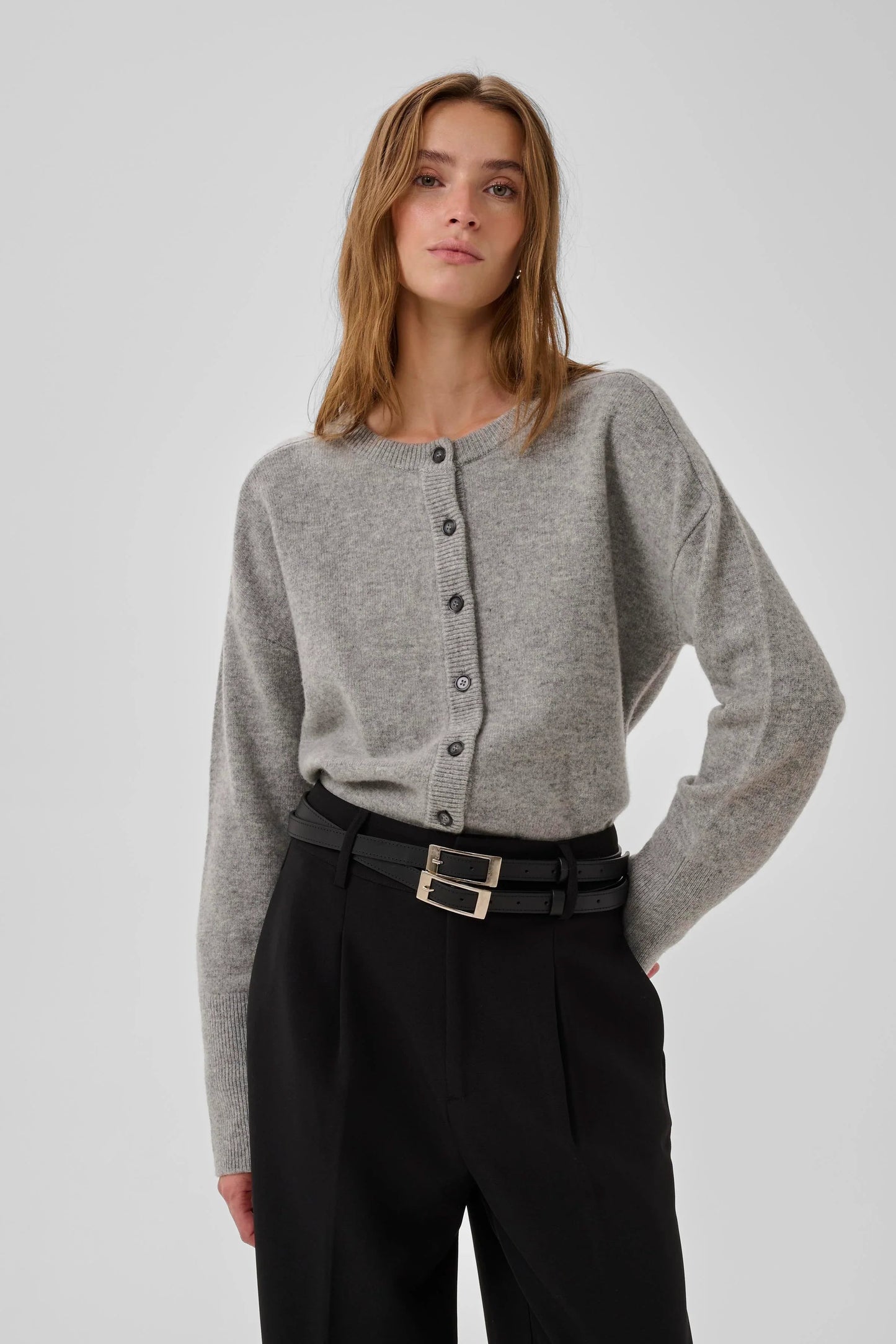 My Essential Wardrobe - Cardigan - Grå - THE KNIT CARDIGAN