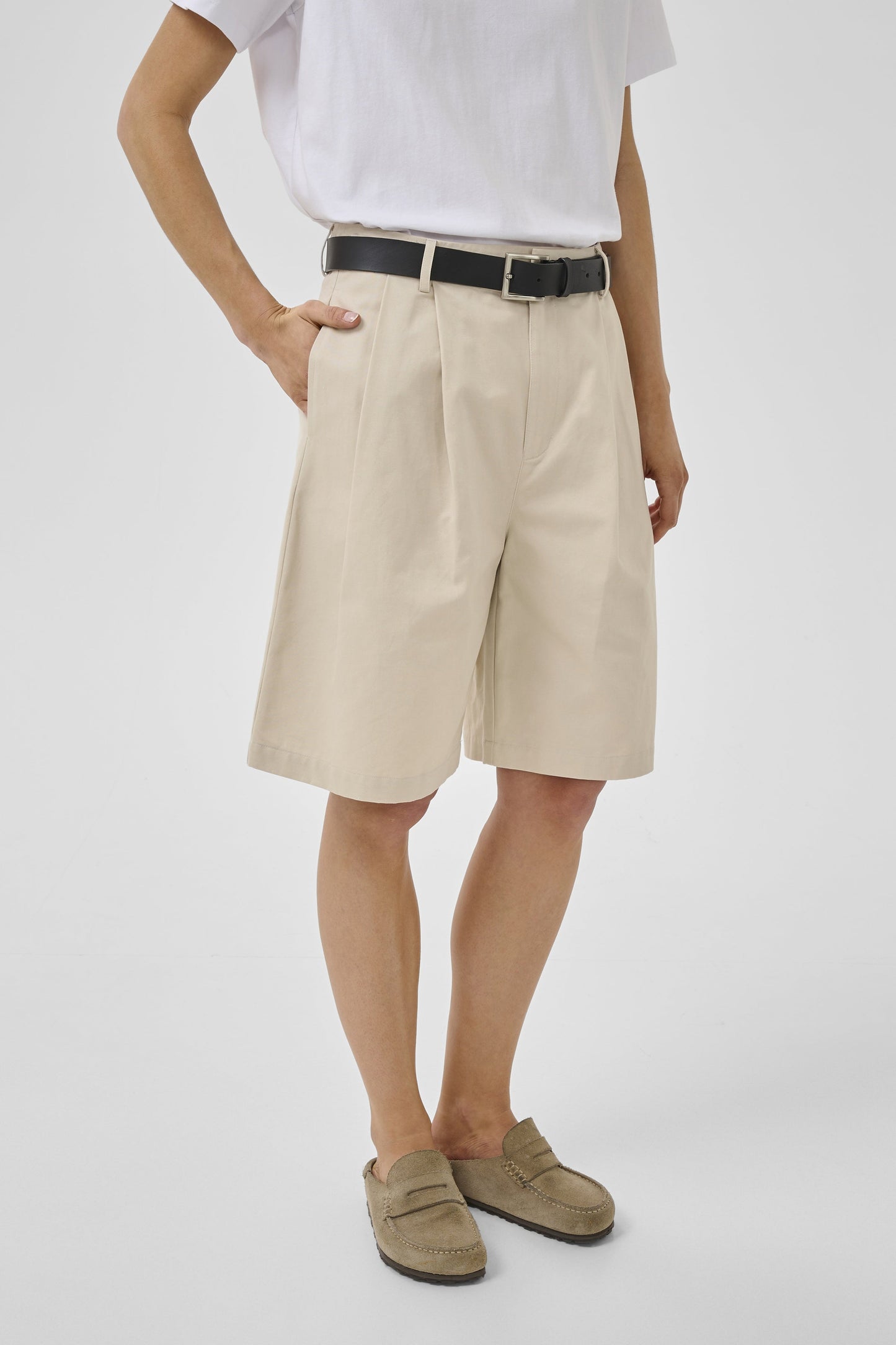 My Essential Wardrobe - Shorts - Oatmeal - Gisva