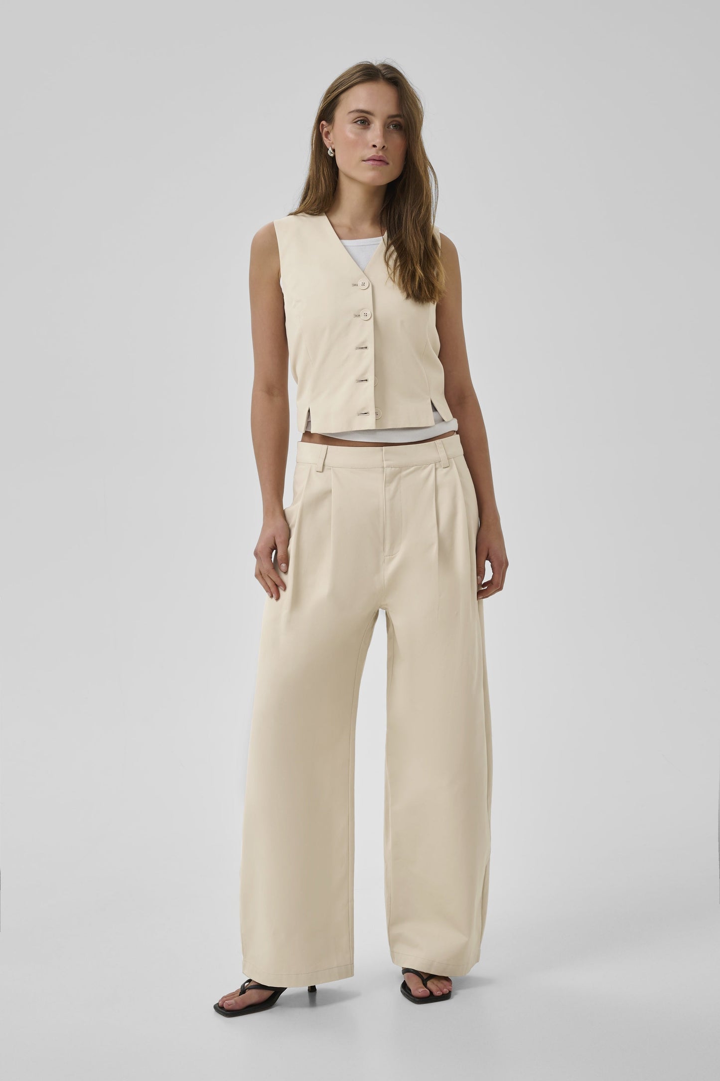 My Essential Wardrobe - Vest - Oatmeal - Gisva