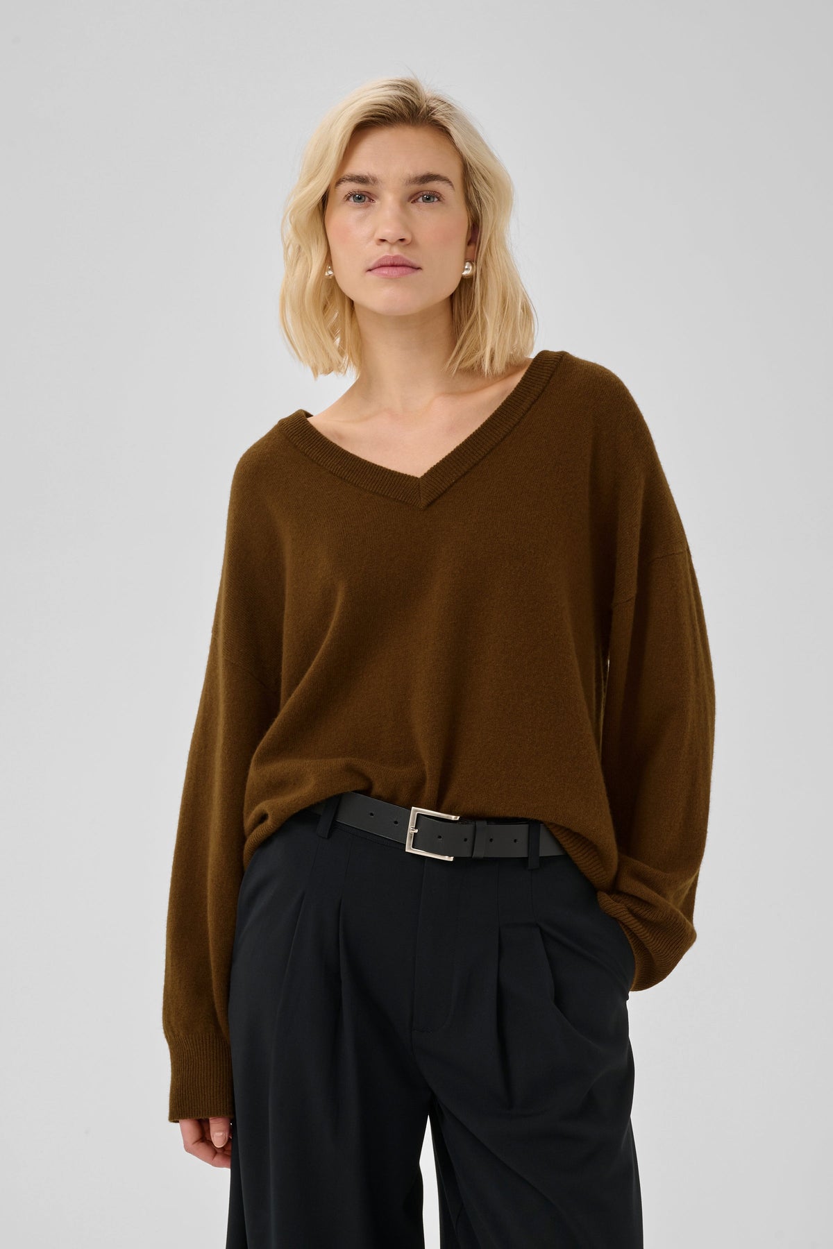 My Essential Wardrobe - Pullover - Bison - Jola