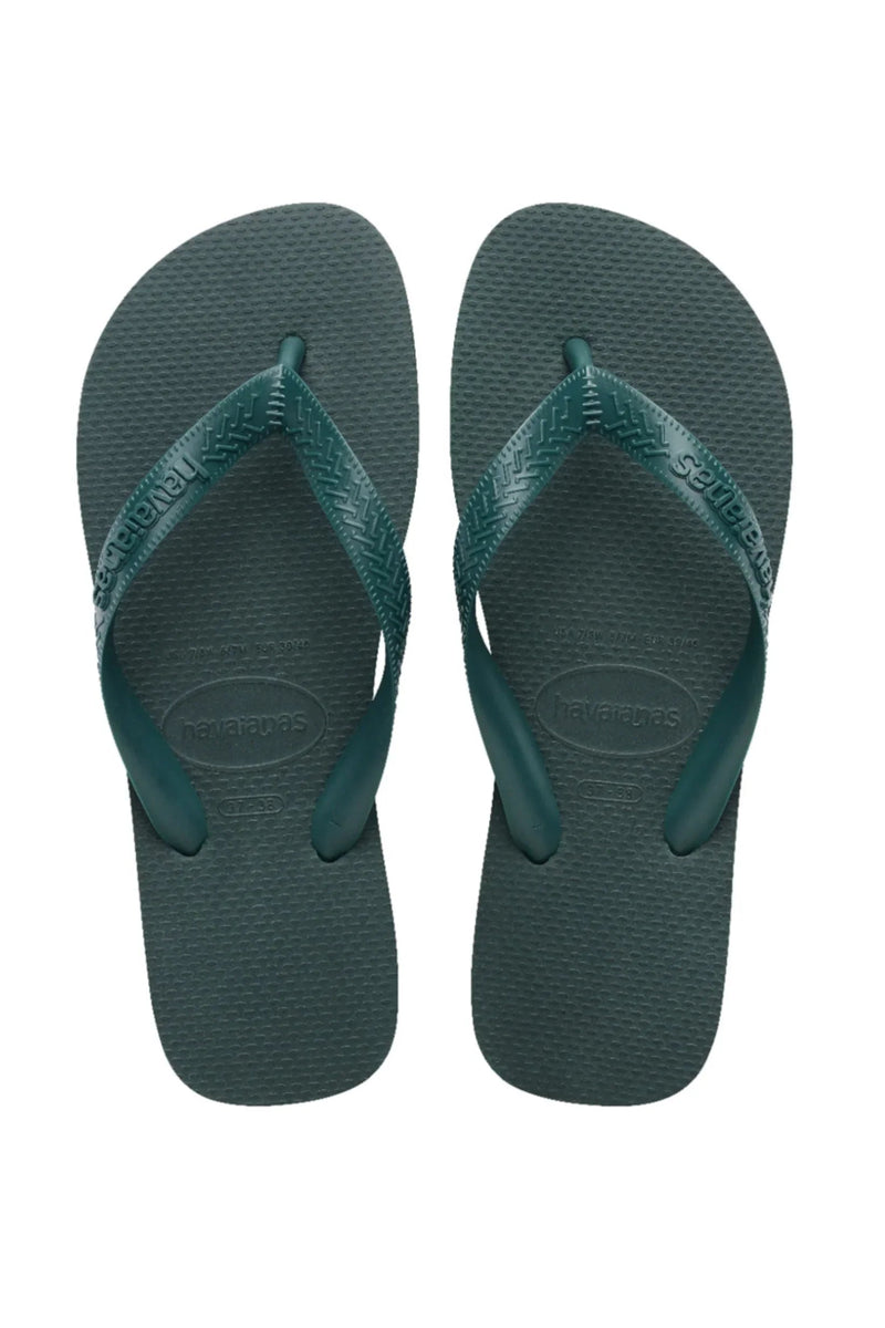 Grønne Havaianas klipklapper med teksturerede remme og såler. Brandnavn på remmene.