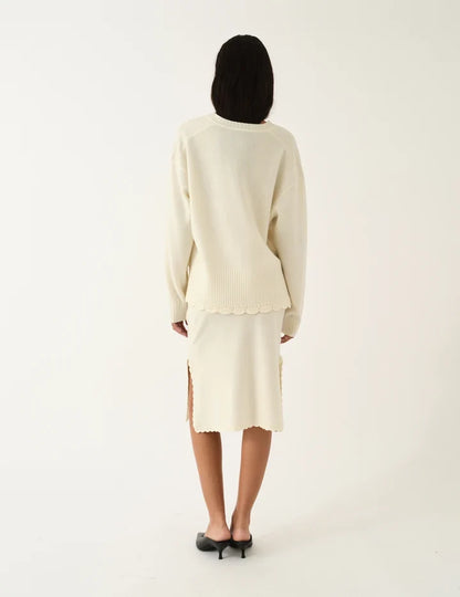 The Garment - Strik - Cream - Como Crochet V-Neck