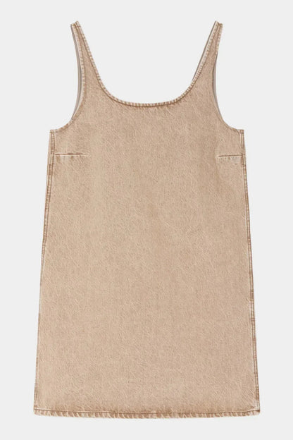 Ærmeløs minikjole i neutral tone med tynde stropper og lige, afslappet pasform.