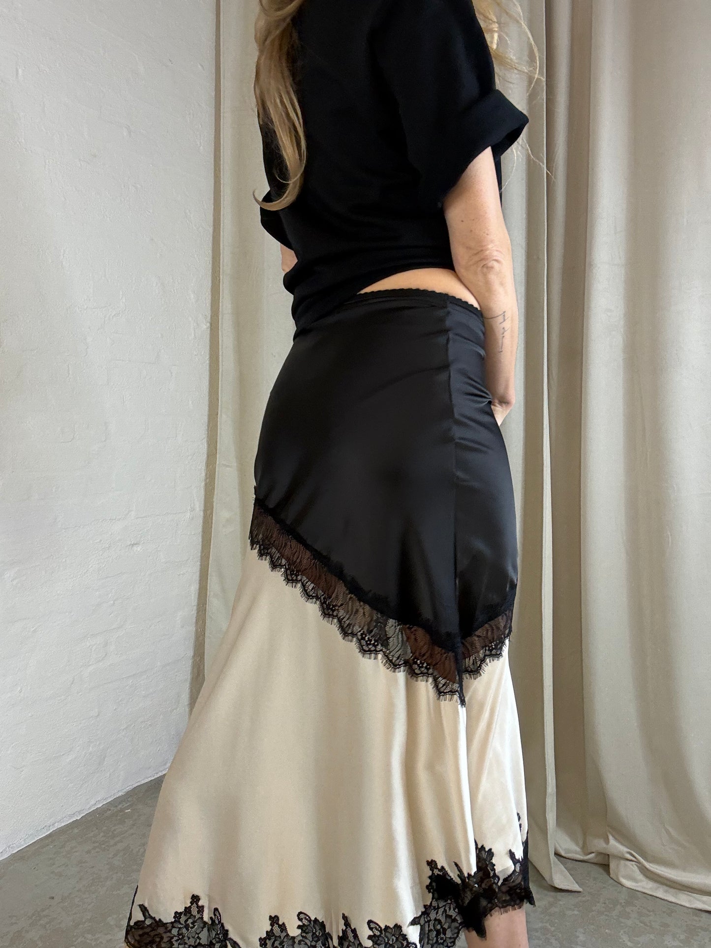 The Collection - Satin nederdel - Sort/Creme - May