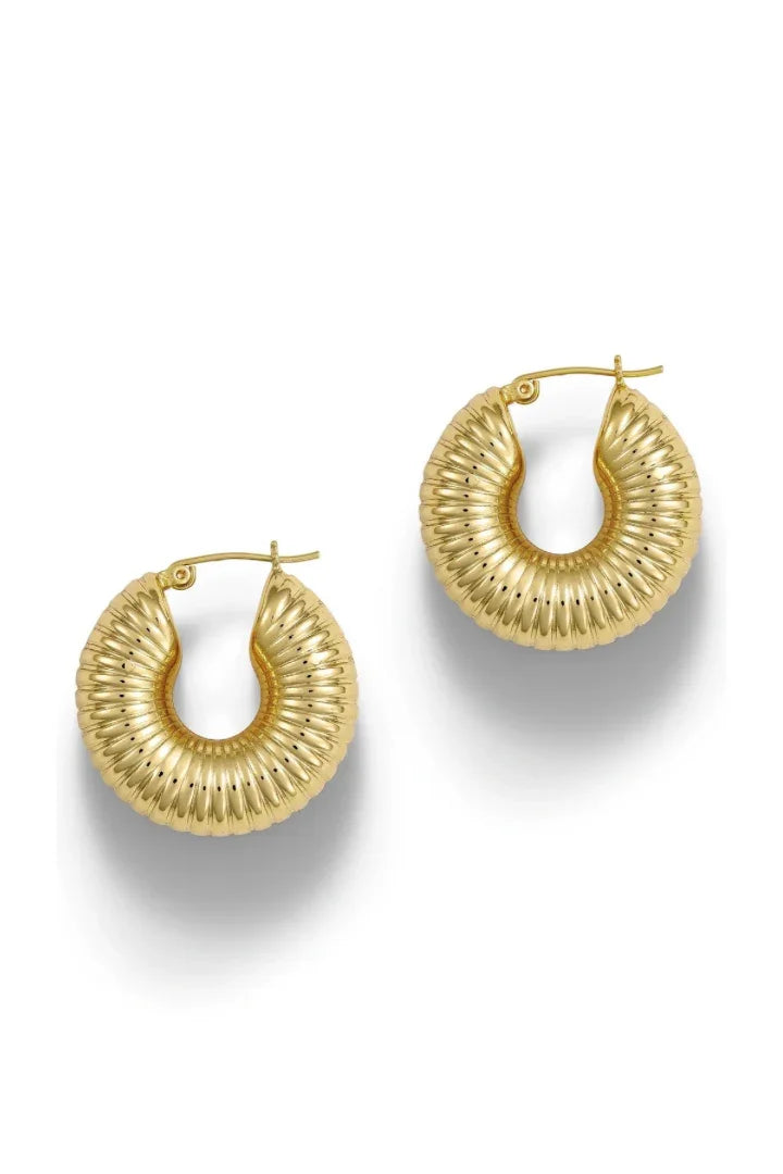 Anni Lu - Øreringe - Gold - Ripple Hoop - Stilkompagniet.dk