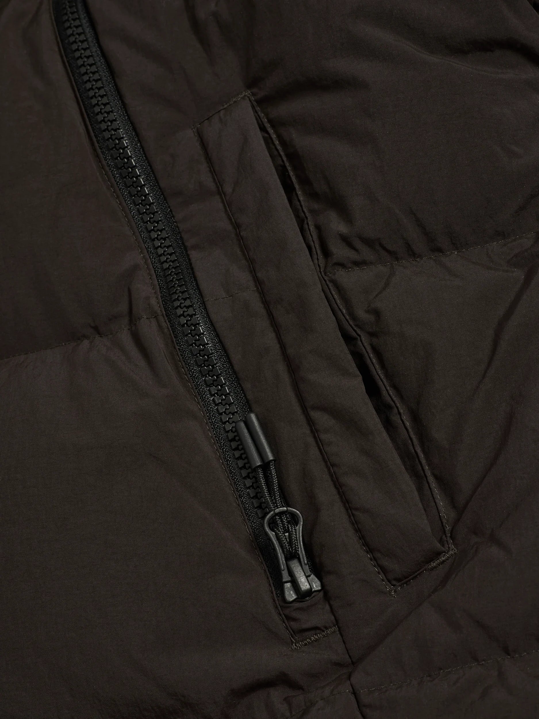 HALO - Vinterjakke - Chocolate Torte - Maverick Down Jacket - Stilkompagniet.dk