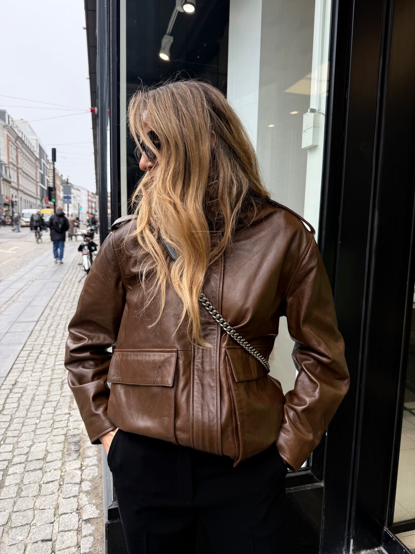 My Essential Wardrobe - Læderjakke - Brun - Dina