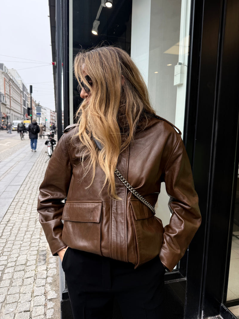 My Essential Wardrobe - Læderjakke - Brun - Dina