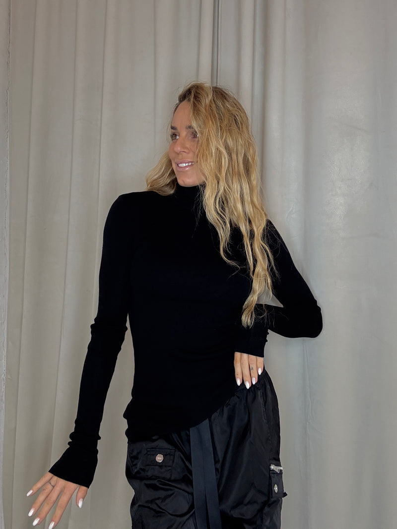 The Collection - Asymmetrisk bluse - Black - Zana