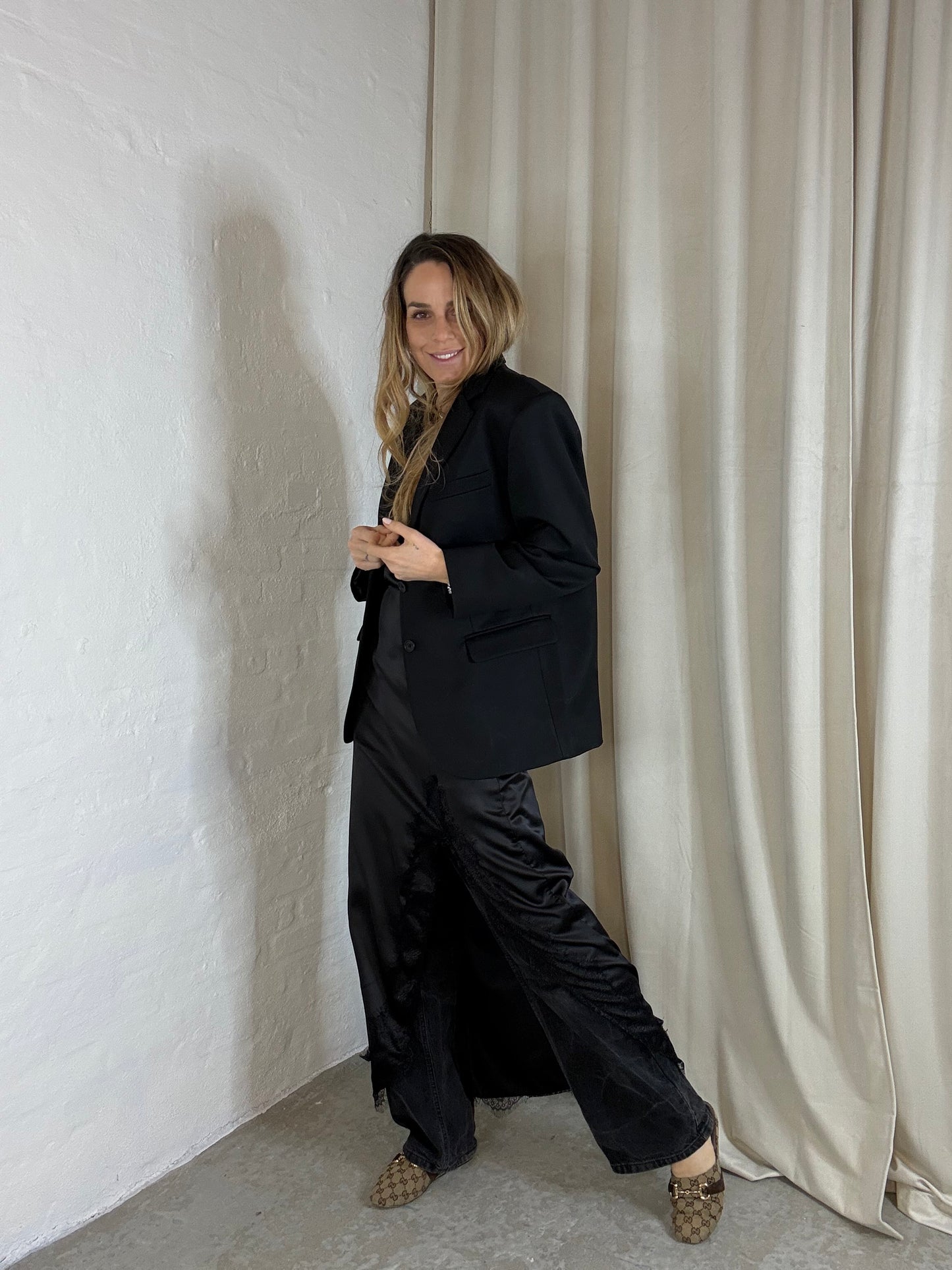 The Collection - Satinkjole - Sort - Klara