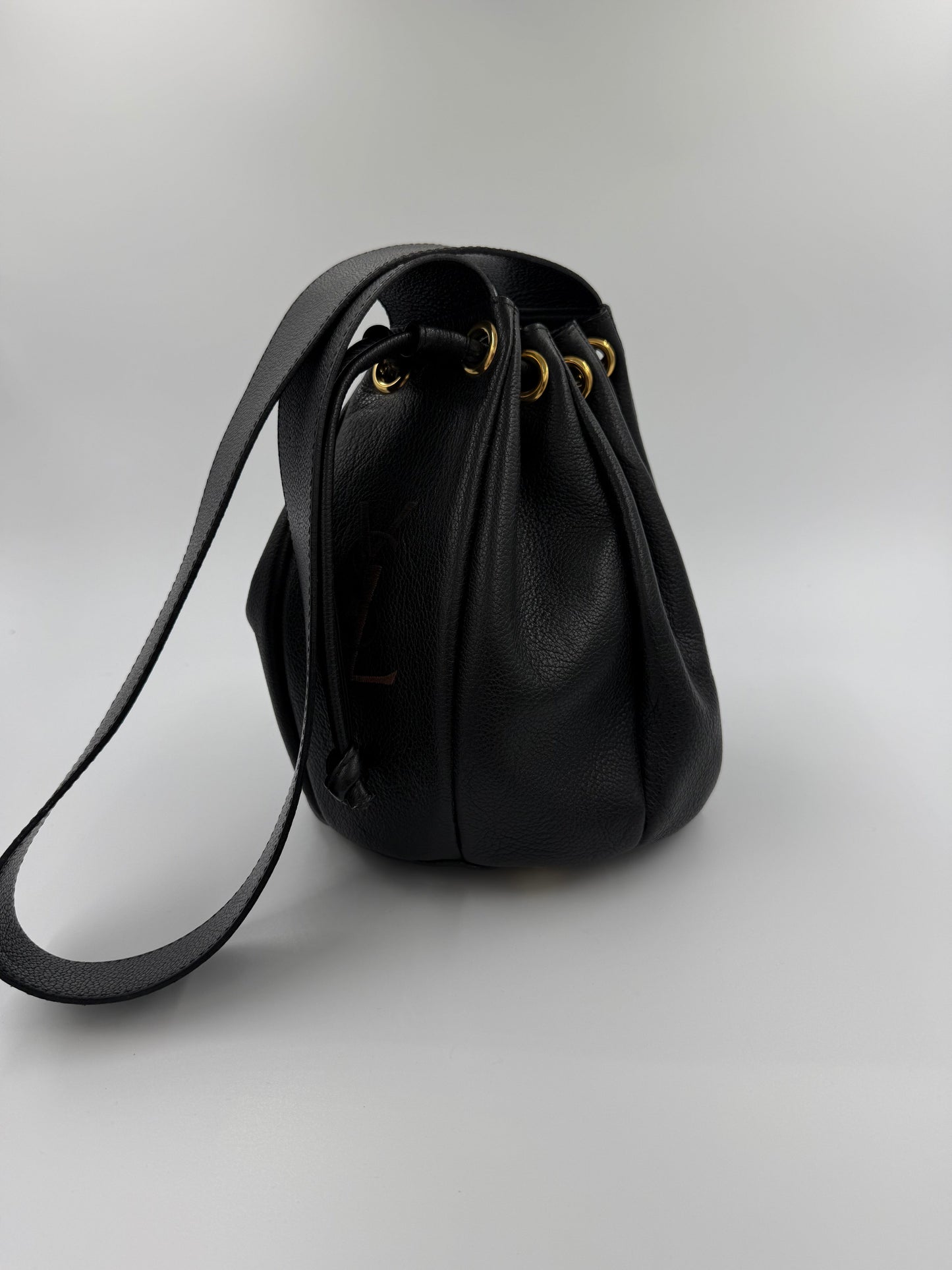 Saint Laurent - Bucket Bag - Sort - Emmanuelle - Secondhand