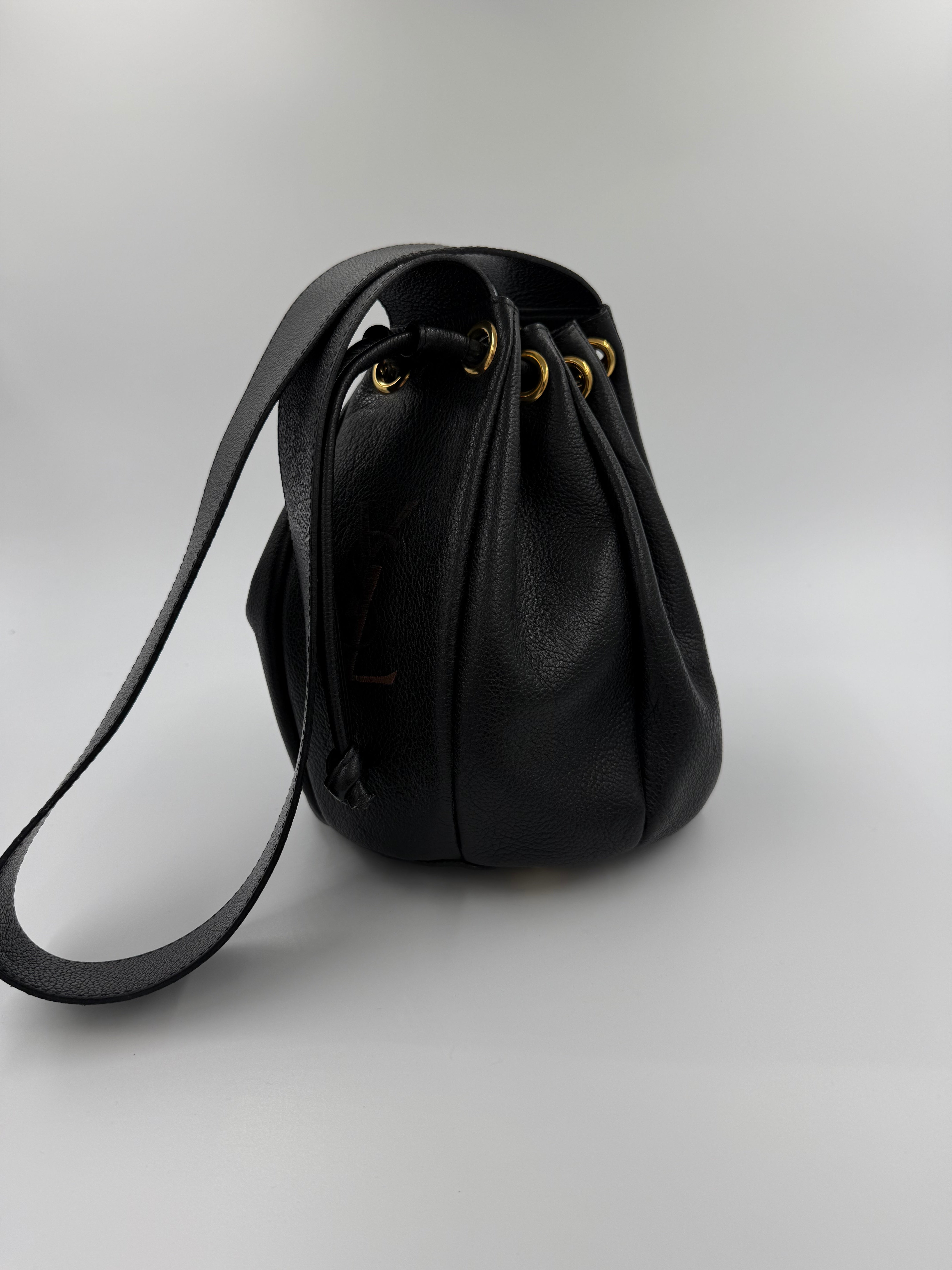 Saint Laurent - Bucket Bag - Sort - Emmanuelle - Secondhand