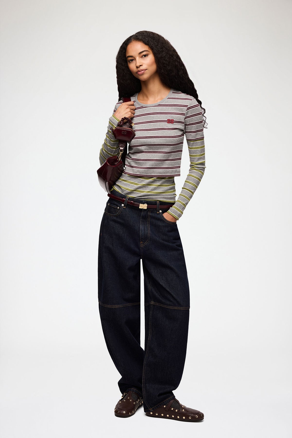 langærmede bluse fra GANNI er designet med et moderne lag-på-lag-look