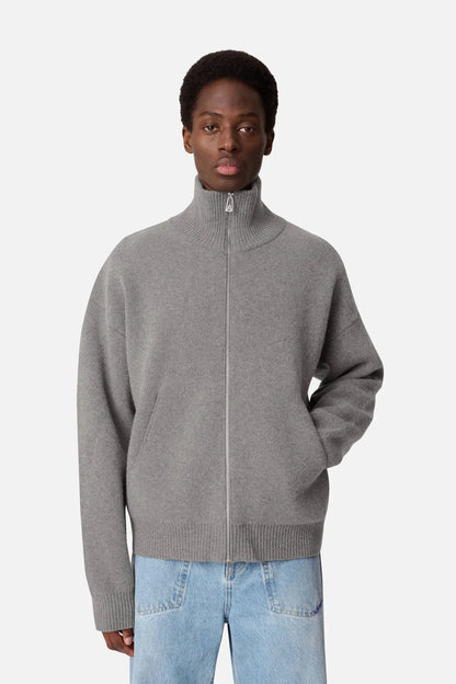 Core Zip-Up Sweater fra Axel Arigato er en blød, strikket cardigan i farven Grey Melange