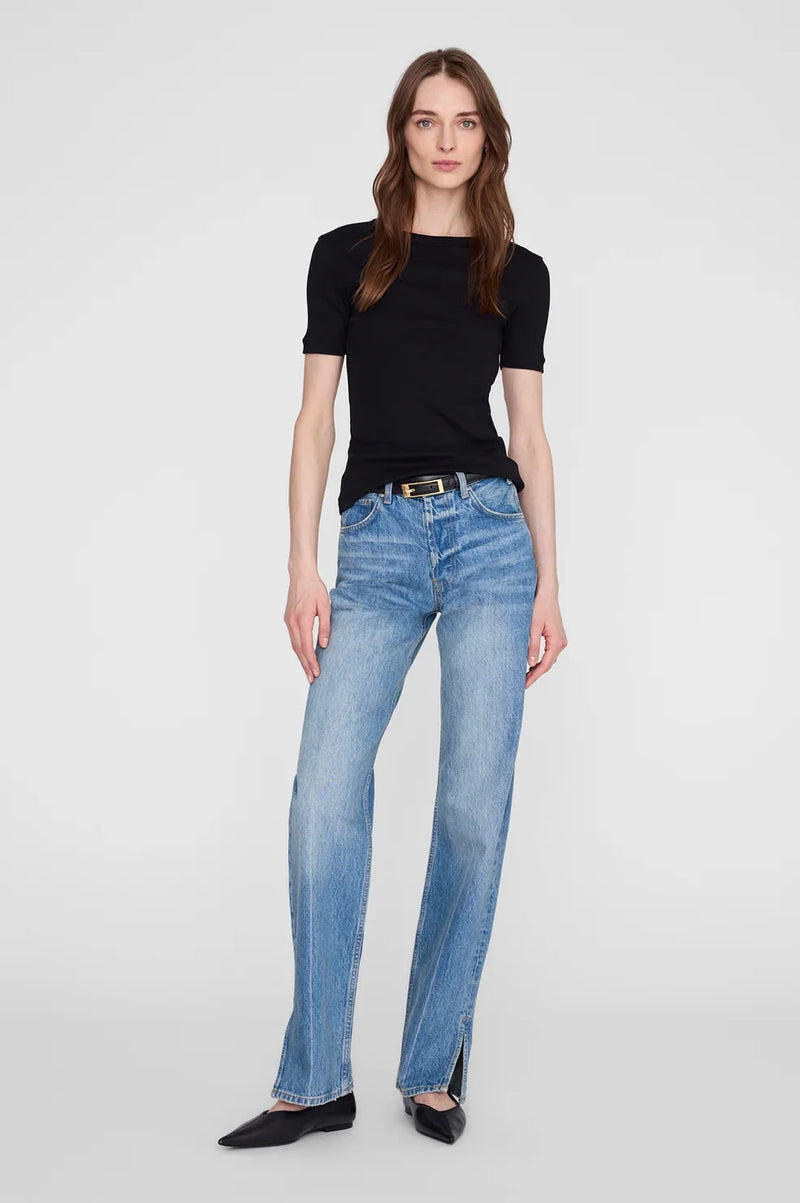 Sixtine Tee Short Sleeve fra ANINE BING er en klassisk sort T-shirt