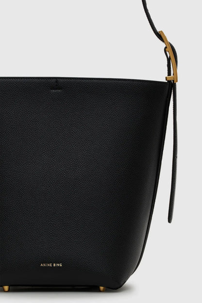 Anine Bing - Taske - Black - Elly Medium Bucket Bag Grained Leather