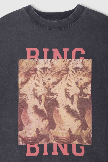 Oversized sweatshirt fra Anine Bing i vasket sort med tigermotiv packshot