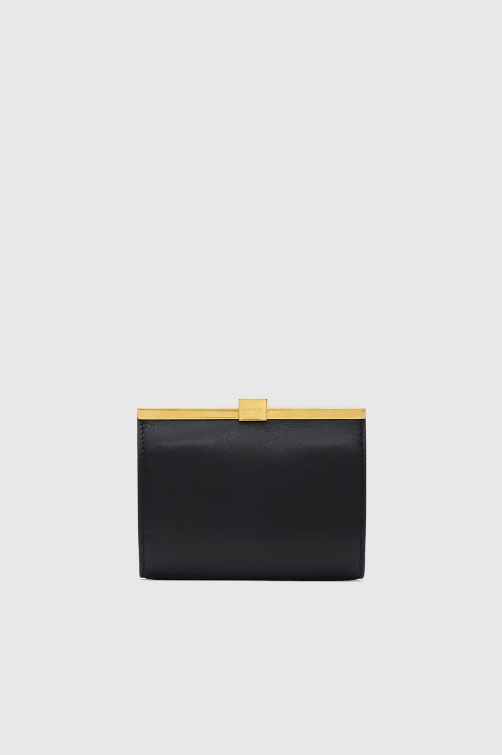 Anine Wallet fra ANINE BING er en elegant og tidløs læderpung