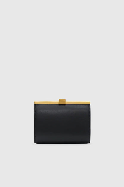 Anine Wallet fra ANINE BING er en elegant og tidløs læderpung