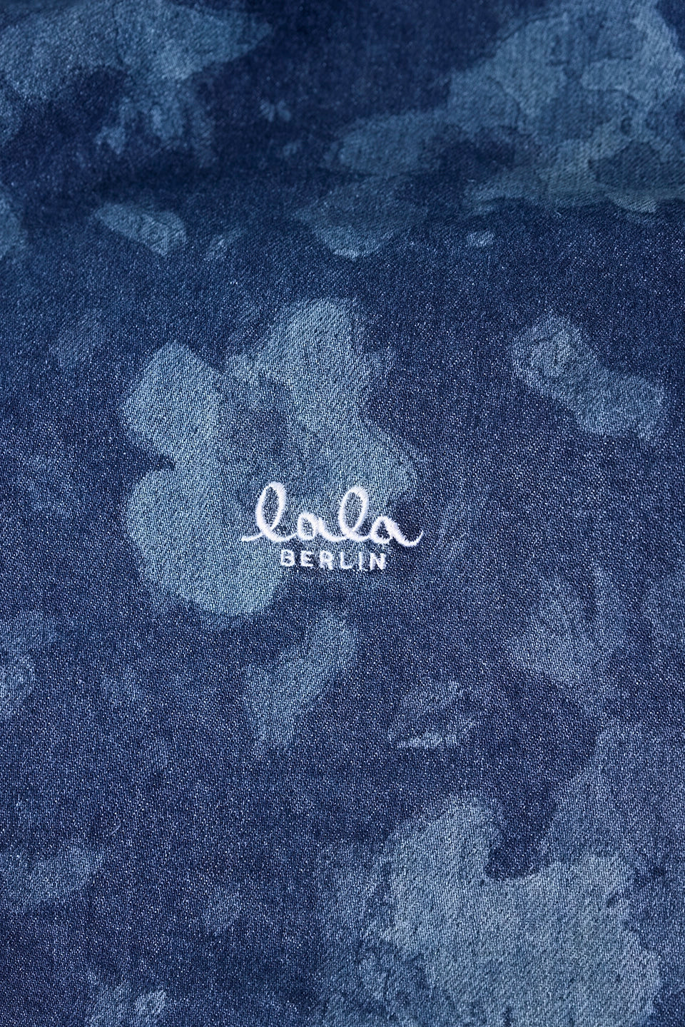 Lala Berlin - Tote Bag - Hazy Bloom Blue - Bag Biarritz