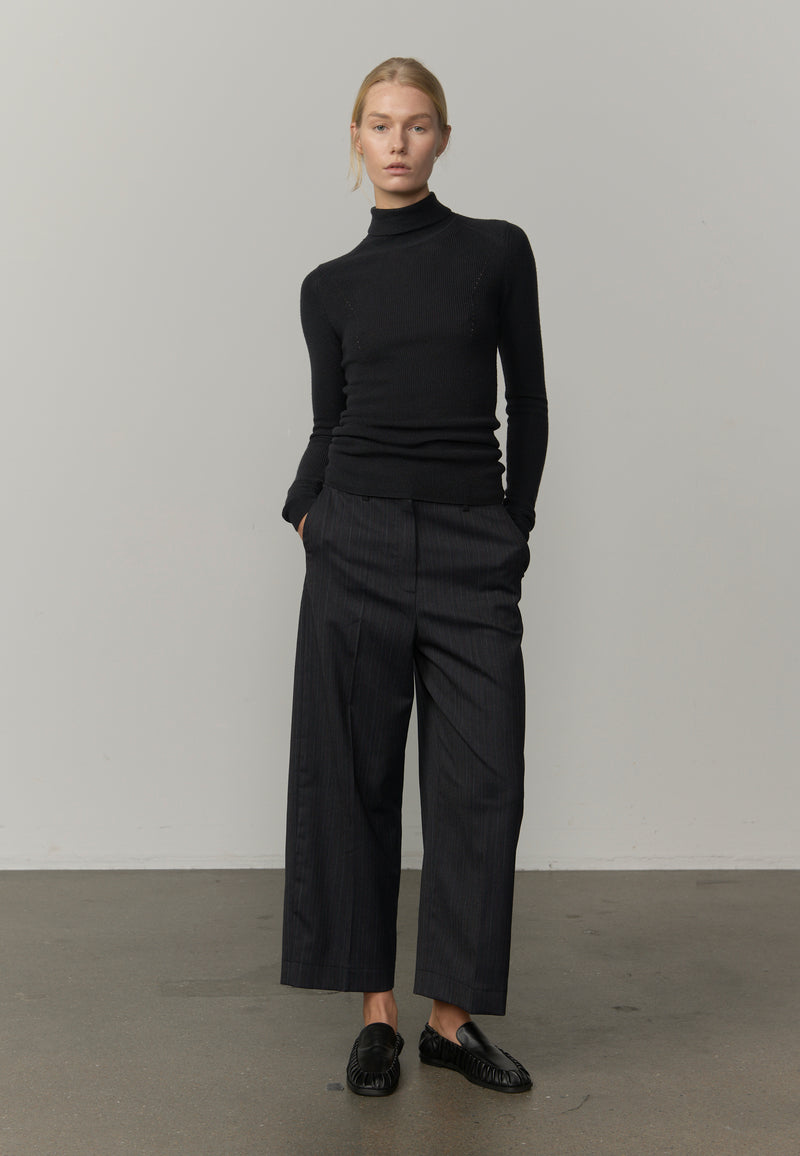 Herskind - Bluse - Dark Grey - Bib