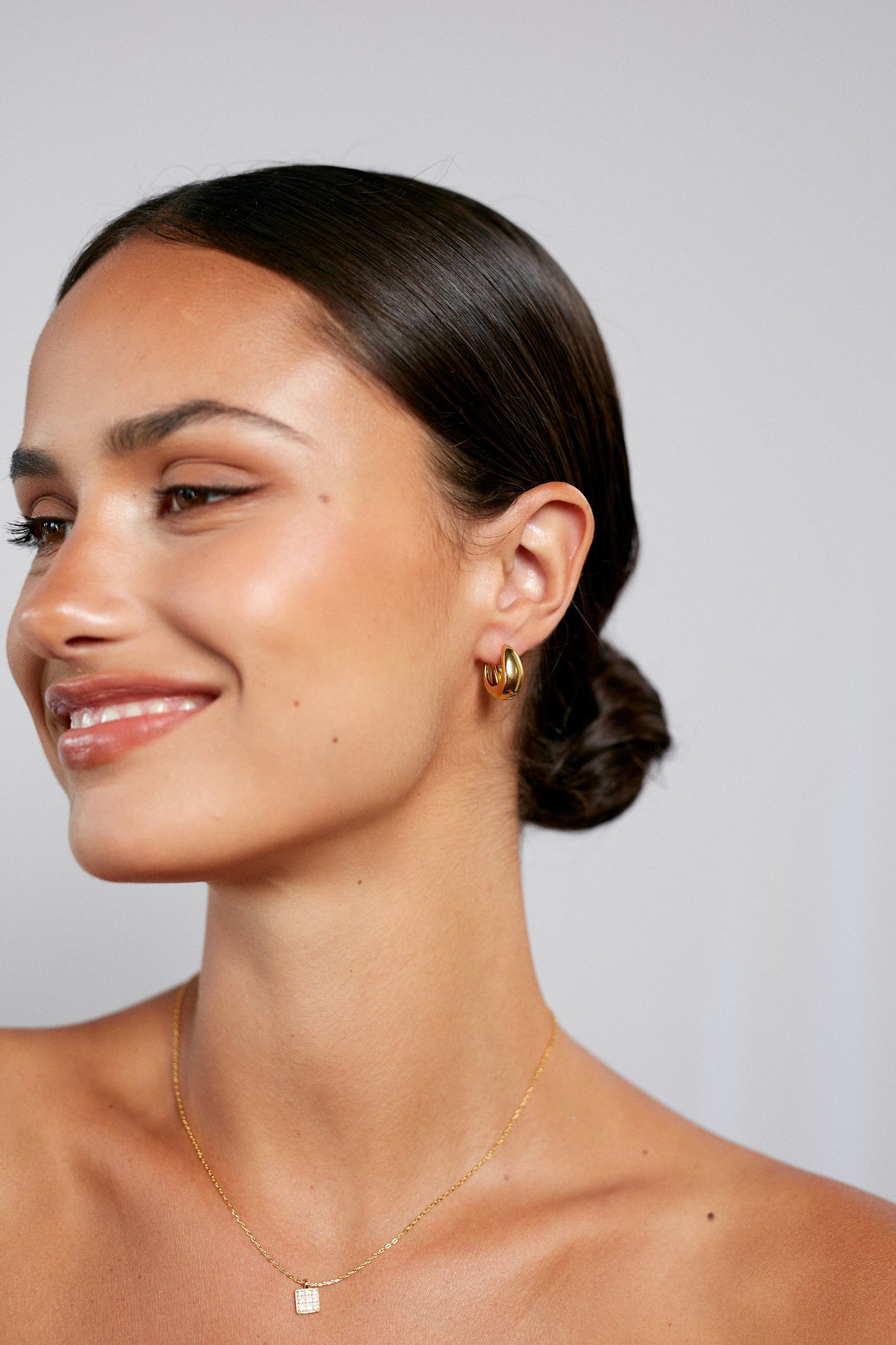 Anni Lu - Øreringe - Guld - Golden Curve Hoops Petit